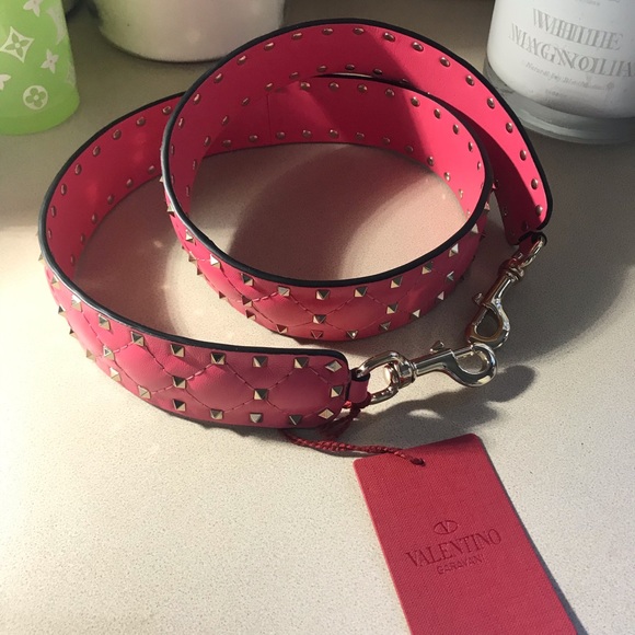 💕VALENTINO PINK SHOULDER STRAP💕 - Picture 4 of 10